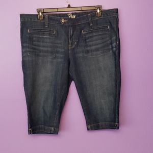 Old Navy Diva bermuda shorts